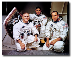 Astronautas Frank Borman, James Lovell e William Anders da Apollo 8.